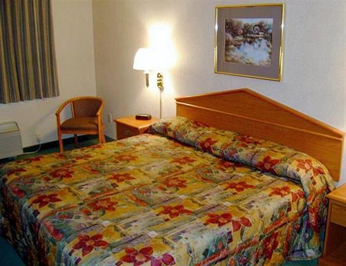 Red Lion Inn&suites Hotel 2*